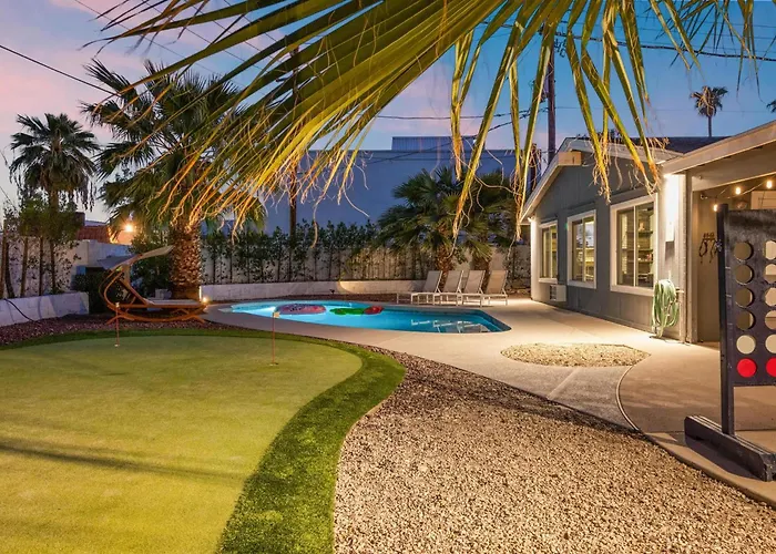 4 Bedroom Retreat Pool Putt Putt Pool Table Grill *